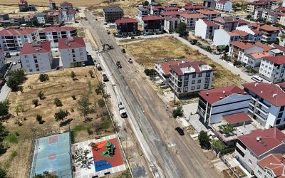 CANDAN BAŞKAN SAHADA: ÇORLU'NUN BULVARLARI YENİLENİYOR